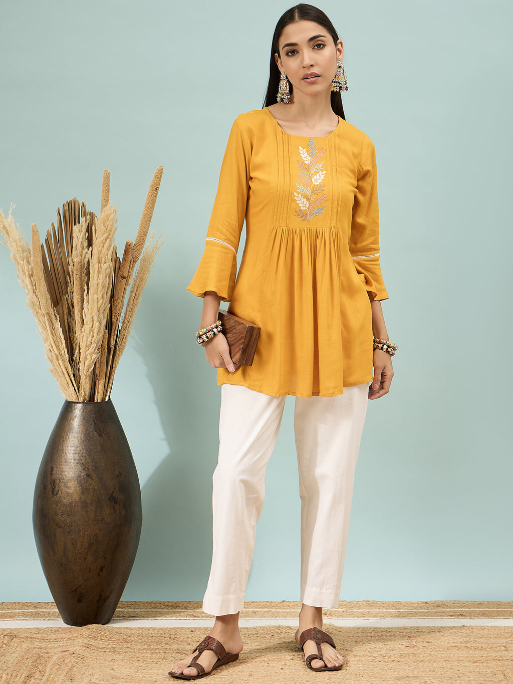 Women’s White Solid Cotton Trousers